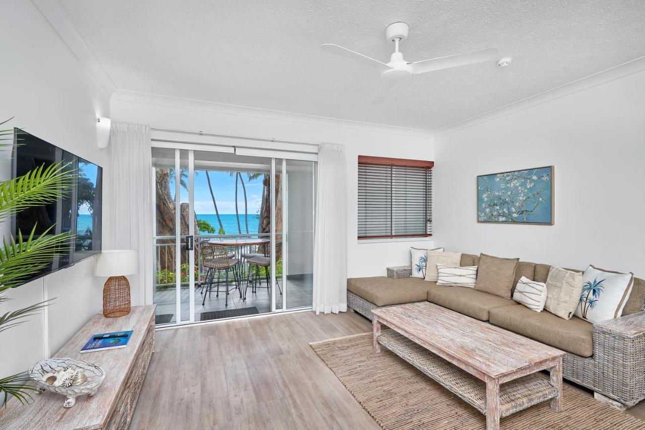 Alassio Beachfront Apartments بالم كوف الغرفة الصورة
