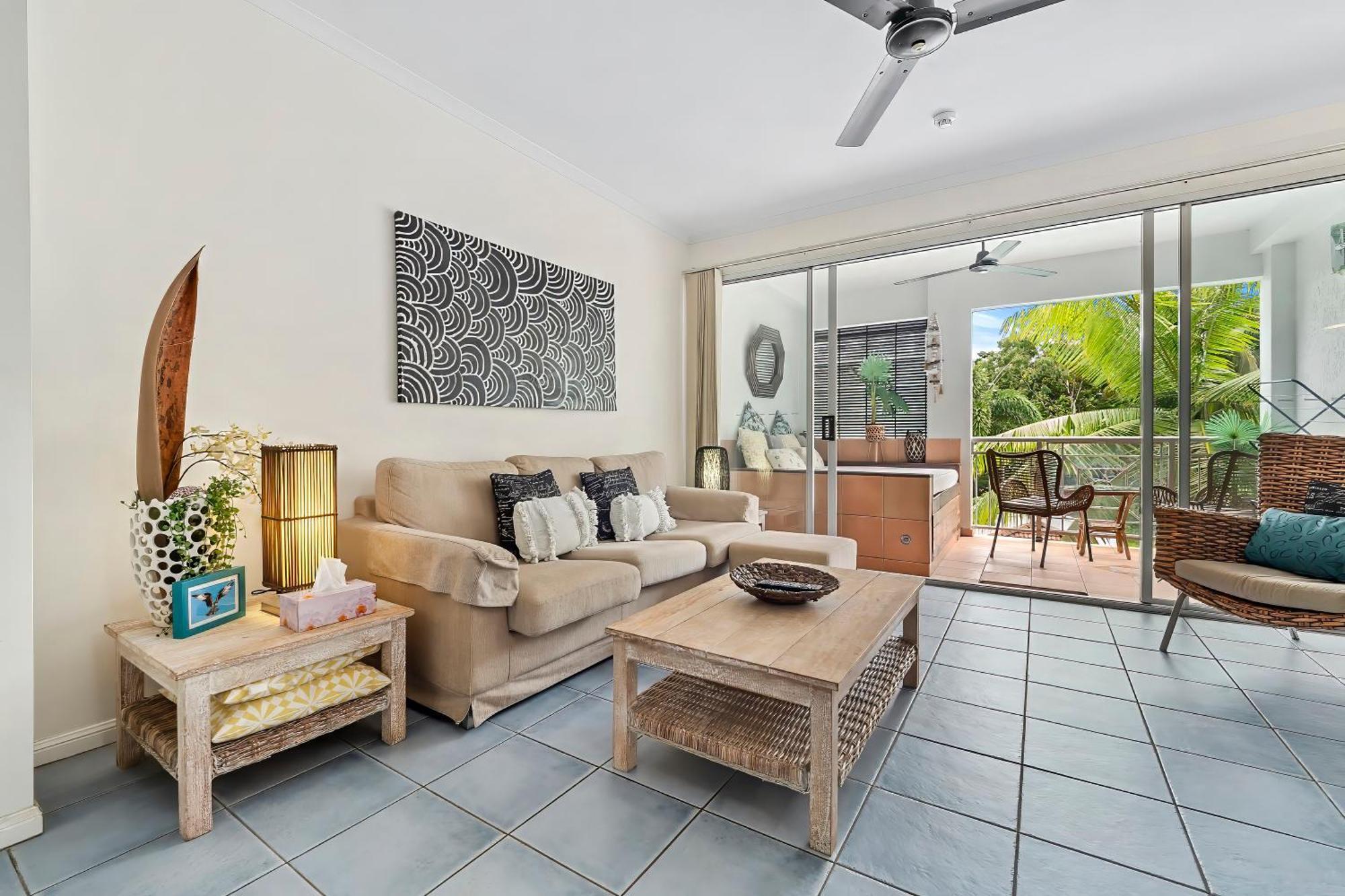 Alassio Beachfront Apartments بالم كوف الغرفة الصورة