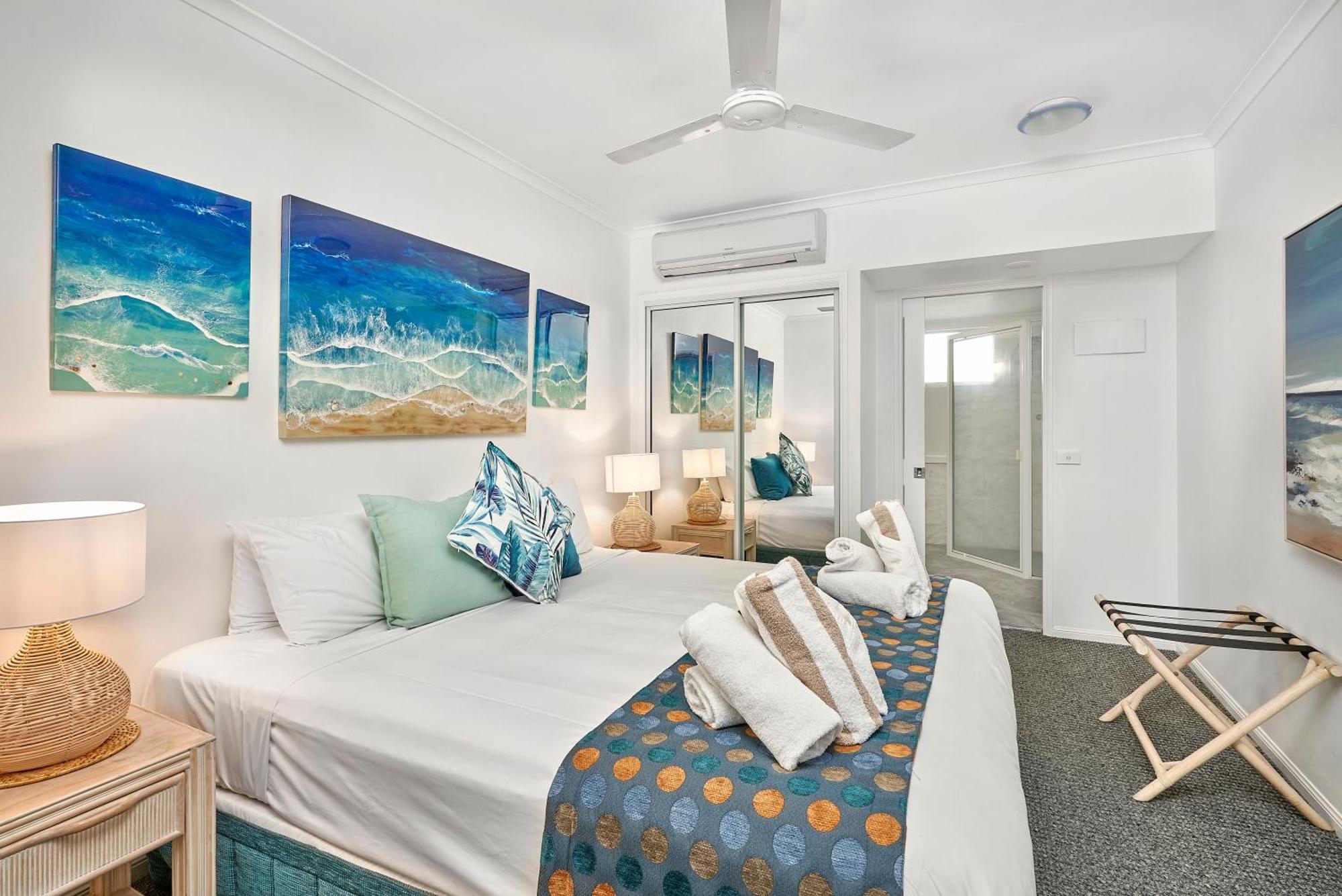 Alassio Beachfront Apartments بالم كوف الغرفة الصورة