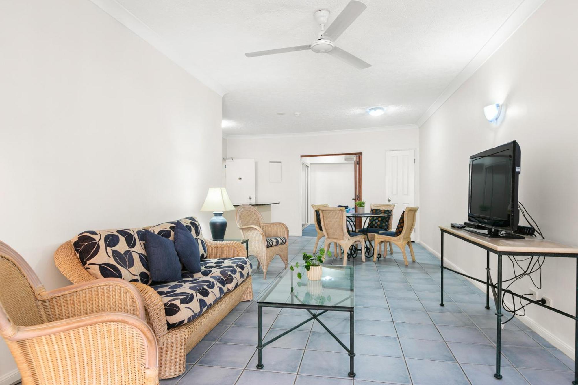 Alassio Beachfront Apartments بالم كوف الغرفة الصورة