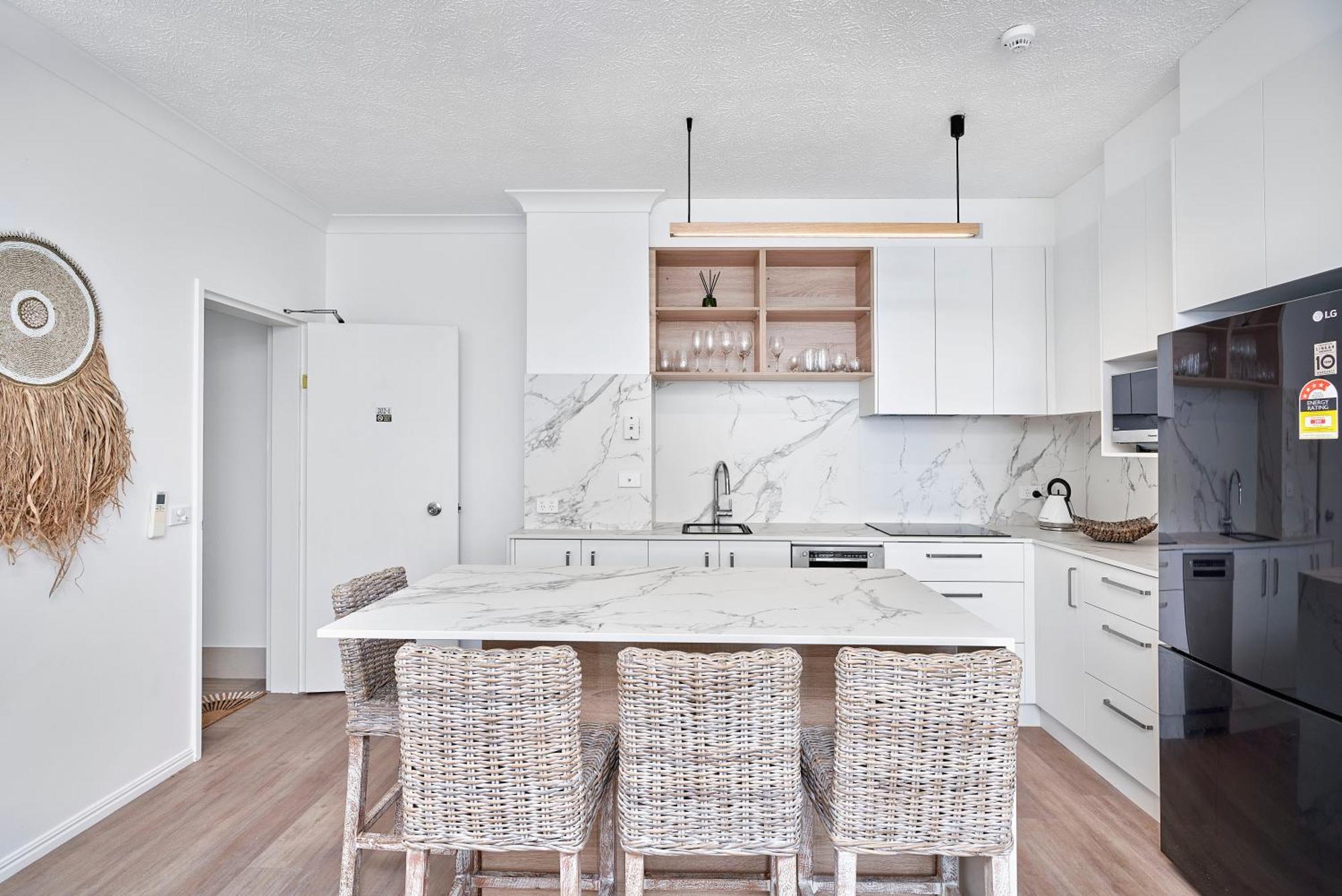 Alassio Beachfront Apartments بالم كوف الغرفة الصورة
